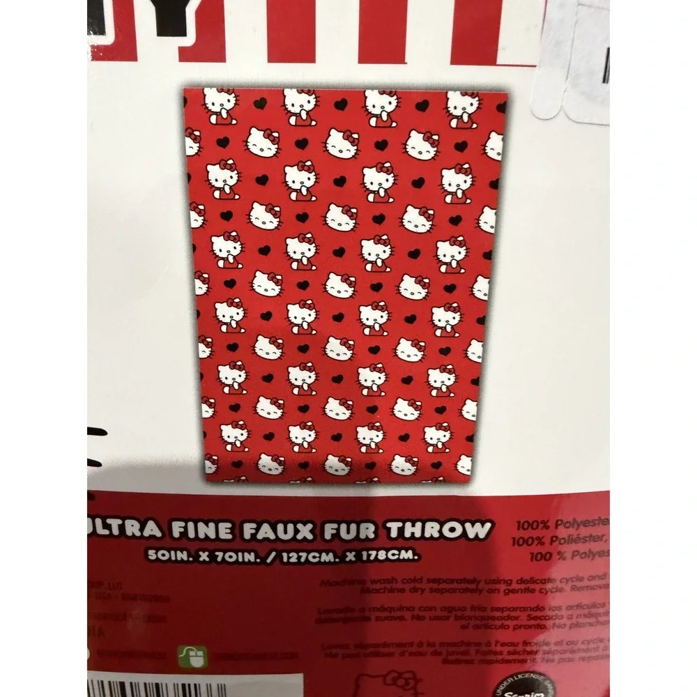 Hello Kitty Ultra Fine Faux Fur Throw Blanket - Red/Black Hearts 50